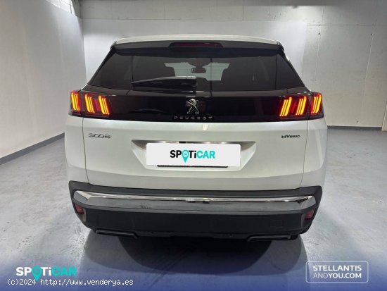 Peugeot 3008  225 e-EAT8 Allure Pack - Barcelona