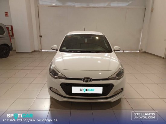 Hyundai i20  1.2 MPI Klass  Nav Go! - Polígono Industrial de Son Castelló