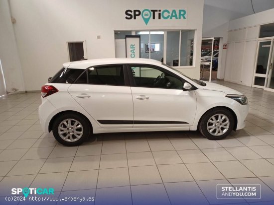 Hyundai i20  1.2 MPI Klass  Nav Go! - Polígono Industrial de Son Castelló