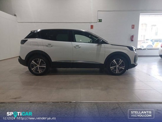 Peugeot 3008  1.2 100KW  eDCS6 Allure Pack - Granada