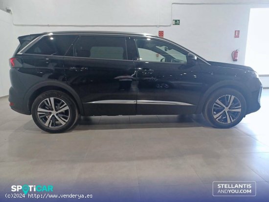 Peugeot 5008  1.2 100KW  eDCS6 Allure Pack - Granada