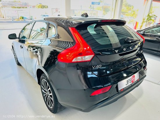 Volvo V40  2.0D 120 CV - Benalup