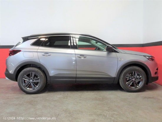 Opel Grandland X 1.2 130CV Design line 120 Aniversario - Elche