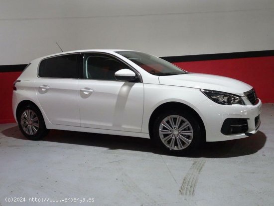 Peugeot 308 1.2 Puretech 110CV Allure  Pack - Sant Jordi de Ses Salines