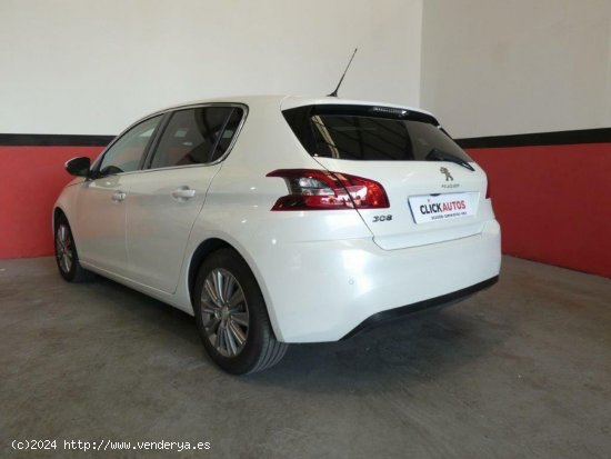 Peugeot 308 1.2 Puretech 130CV Allure  Pack EAT8 - Sant Jordi de Ses Salines