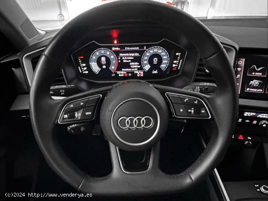 Audi A1  Sportback 1.0 TFSI 110CV 30 Adrenalin - Riba-roja del turia