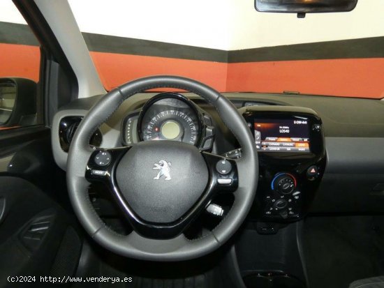 Peugeot 108 1.0 VTI 72CV Allure - 