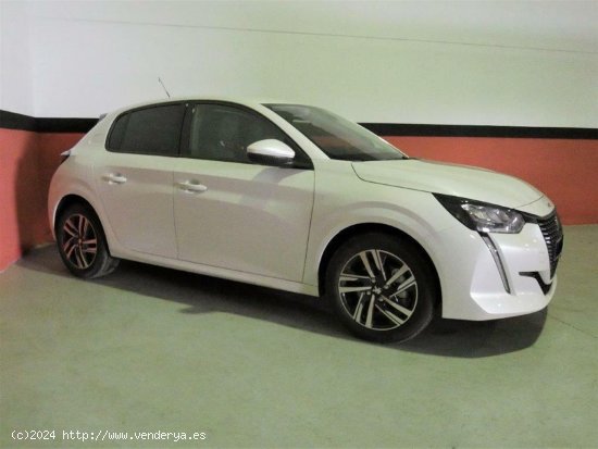 Peugeot 208 1.2 Puretech 100CV Allure - Riba-roja del turia