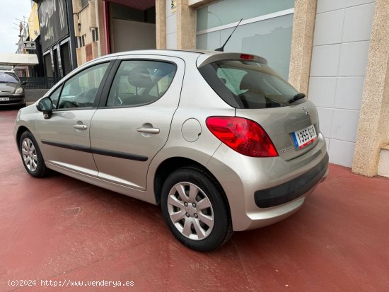 Peugeot 207 Confort 1.4 75 - Alzira