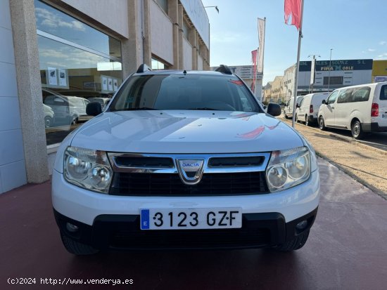 Dacia Duster Laureate 1.6 105 - Alzira