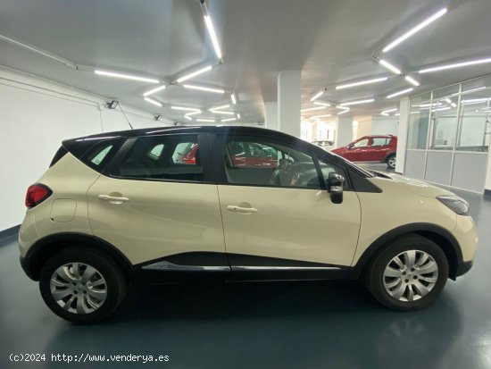 Renault Captur 90CV0.9 - Badalona