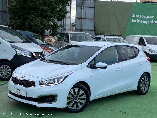 Kia Ceed 1.4 90CV - Esplugas de Llobregat