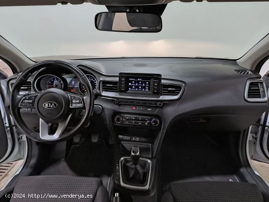 Kia Ceed 1.0 T-GDi 88kW (120CV) Tech - Sabadell