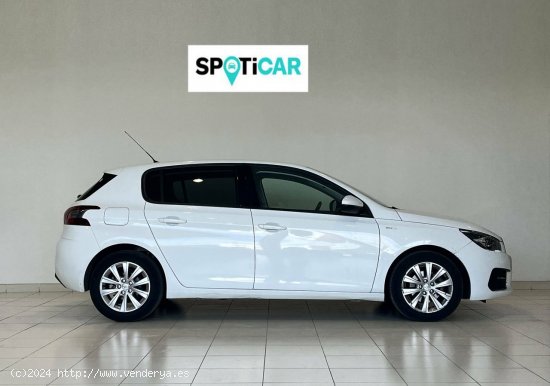 Peugeot 308  5p  1.5 BlueHDi 96KW (130CV) Style - Mataro