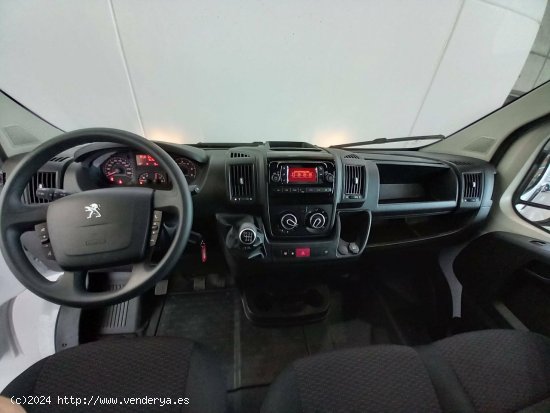 Peugeot Boxer  3.3 L2 H2 BHDI 103kW (140CV) - - Mataro