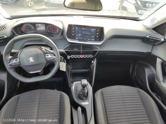 Peugeot 2008   Puretech 130 S&S 6 Vel. MAN Active Pack - Tomares