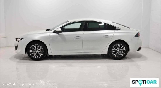 Peugeot 508  5P  HYBRID 225 e-EAT8 Allure Pack - Tomares