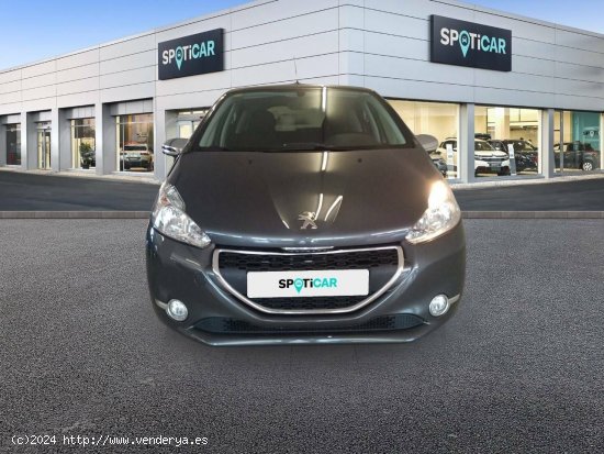 Peugeot 208  5P ACTIVE 1.2L PureTech 82 Active - Figueres