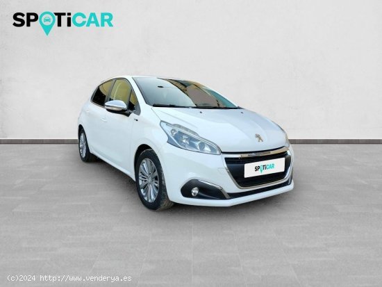 Peugeot 208  5P  1.2L PureTech 60KW (82CV) Style - Sevilla