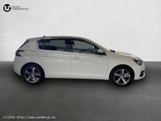 Peugeot 308  5p  1.2 PureTech 81KW (110CV) S&S Allure - PAMPLONA/BURLADA