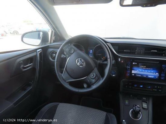 Toyota Auris  1.8 140H Hybrid Feel! Edition - MANZANARES