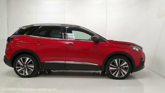 Peugeot 3008  300 e-EAT8 GT - SANT FRUITOS DE BAGES