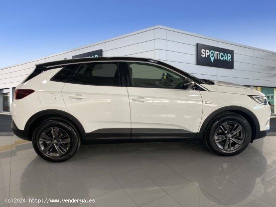 Opel Grandland X  1.2 Turbo Design & Tech - Castilleja de la Cuesta