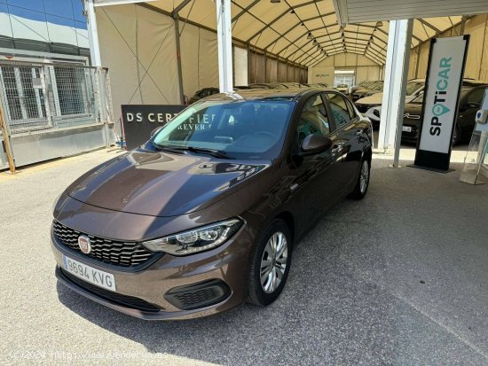 Fiat Tipo  Sedán 1.3 70kW Multijet II Lounge Plus - Sevilla