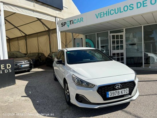 Hyundai i30  CW 1.0 TGDI Go! - Sevilla