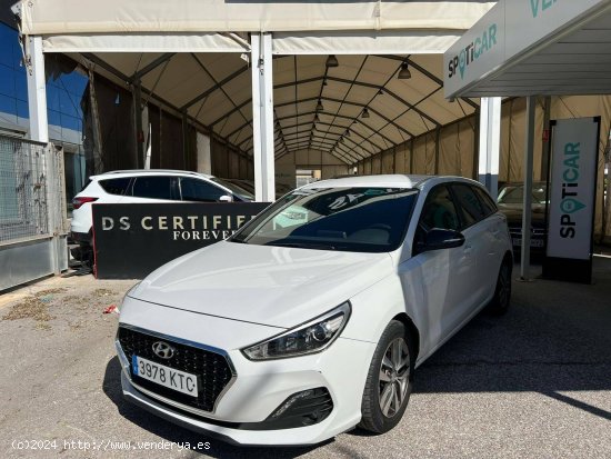 Hyundai i30  CW 1.0 TGDI Go! - Sevilla