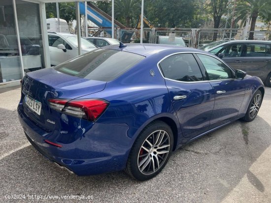 Maserati Ghibli   L4 330CV Hybrid-Gasolina RWD Executive - Sevilla