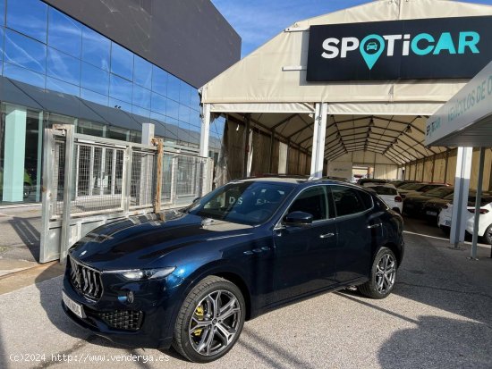 Maserati Levante   L4 330CV Hybrid-Gasolina AWD Executive - Sevilla