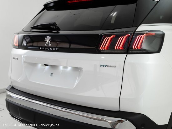 Peugeot 3008 Hybrid 225 e-EAT8 GT - 