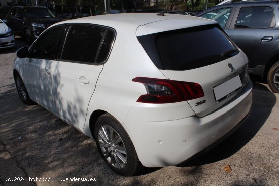 Peugeot 308 5p Allure PureTech 130 S&S - Madrid