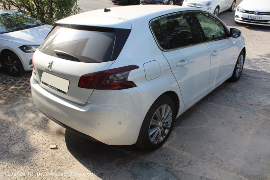 Peugeot 308 5p Allure PureTech 130 S&S - Madrid