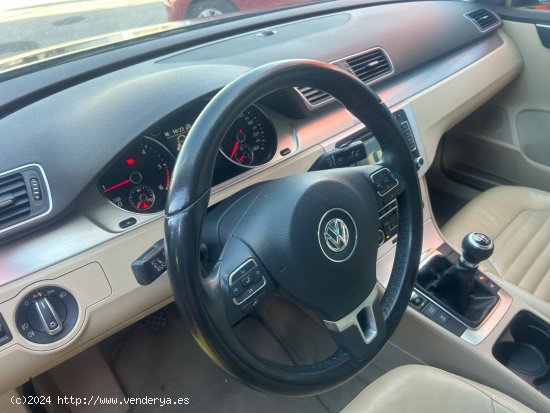 Volkswagen Passat 2.0 TDI - ALICANTE