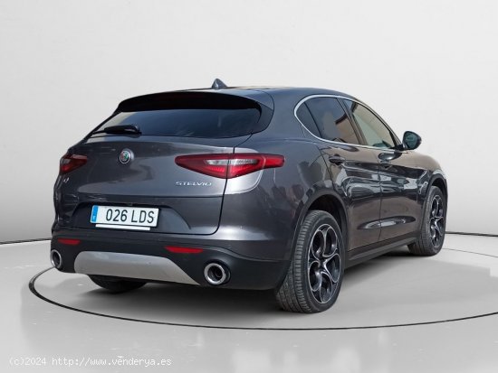 Alfa Romeo Stelvio 4WD - Madrid