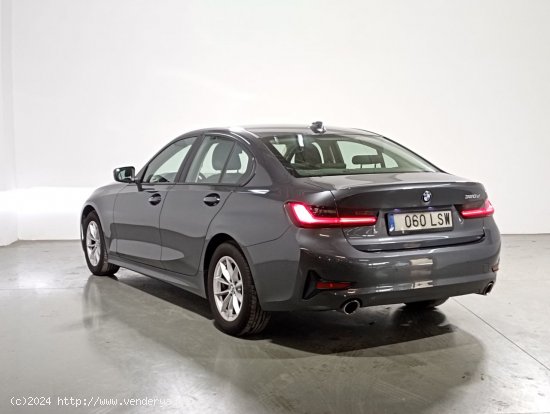 BMW Serie 3 320d - 