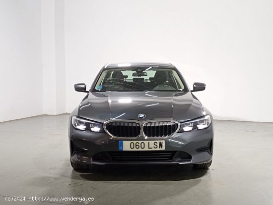 BMW Serie 3 320d - 