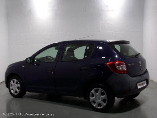 Dacia Sandero 1.2 16V 75 Base - Barcelona