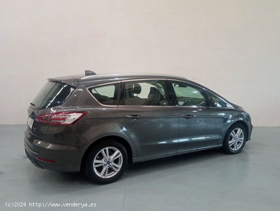 Ford S Max Titanium - Asturias