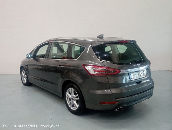 Ford S Max Titanium - Asturias