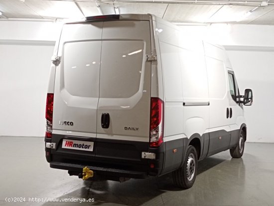 Iveco Daily 35 S 14 - Madrid