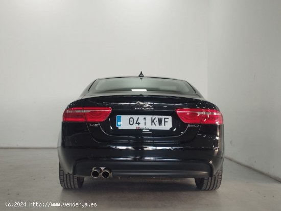 Jaguar XE Prestige - Valladolid