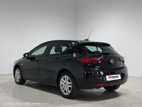 Opel Astra Selective S&S - Sevilla