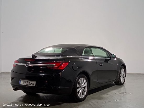 Opel Cascada Excellence - Madrid