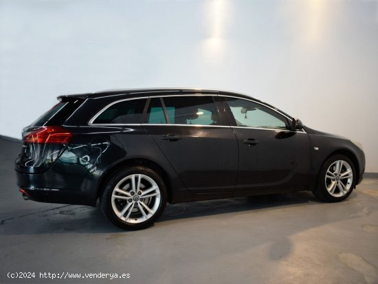 Opel Insignia  Sports Tourer Sport 4X4 - Collado Villalba