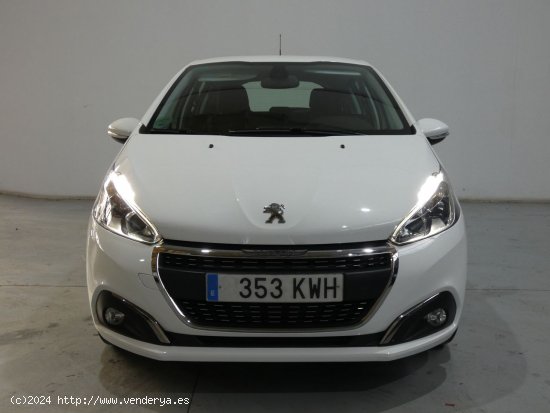 Peugeot 208 Signature - Galdakao