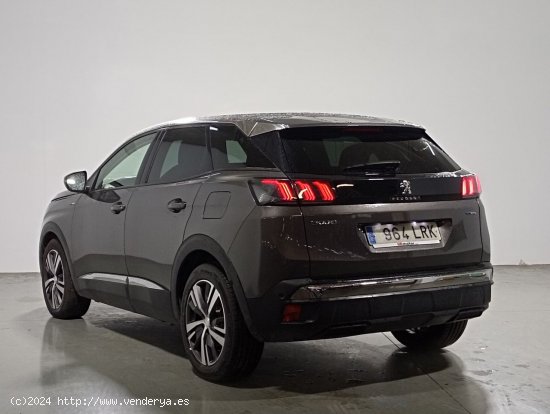 Peugeot 3008 Hybrid 225 Allure - Madrid