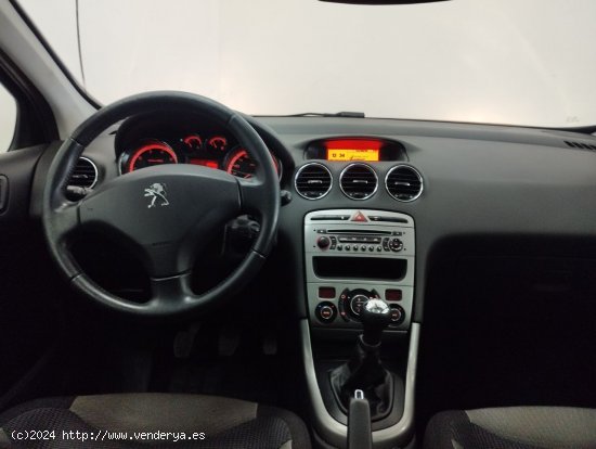 Peugeot 308 SW Active - Sevilla